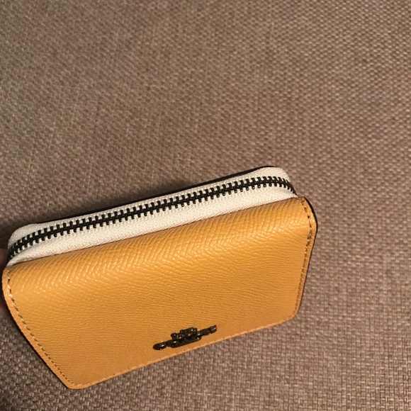 Coach Wallet - Picture 3 of 7